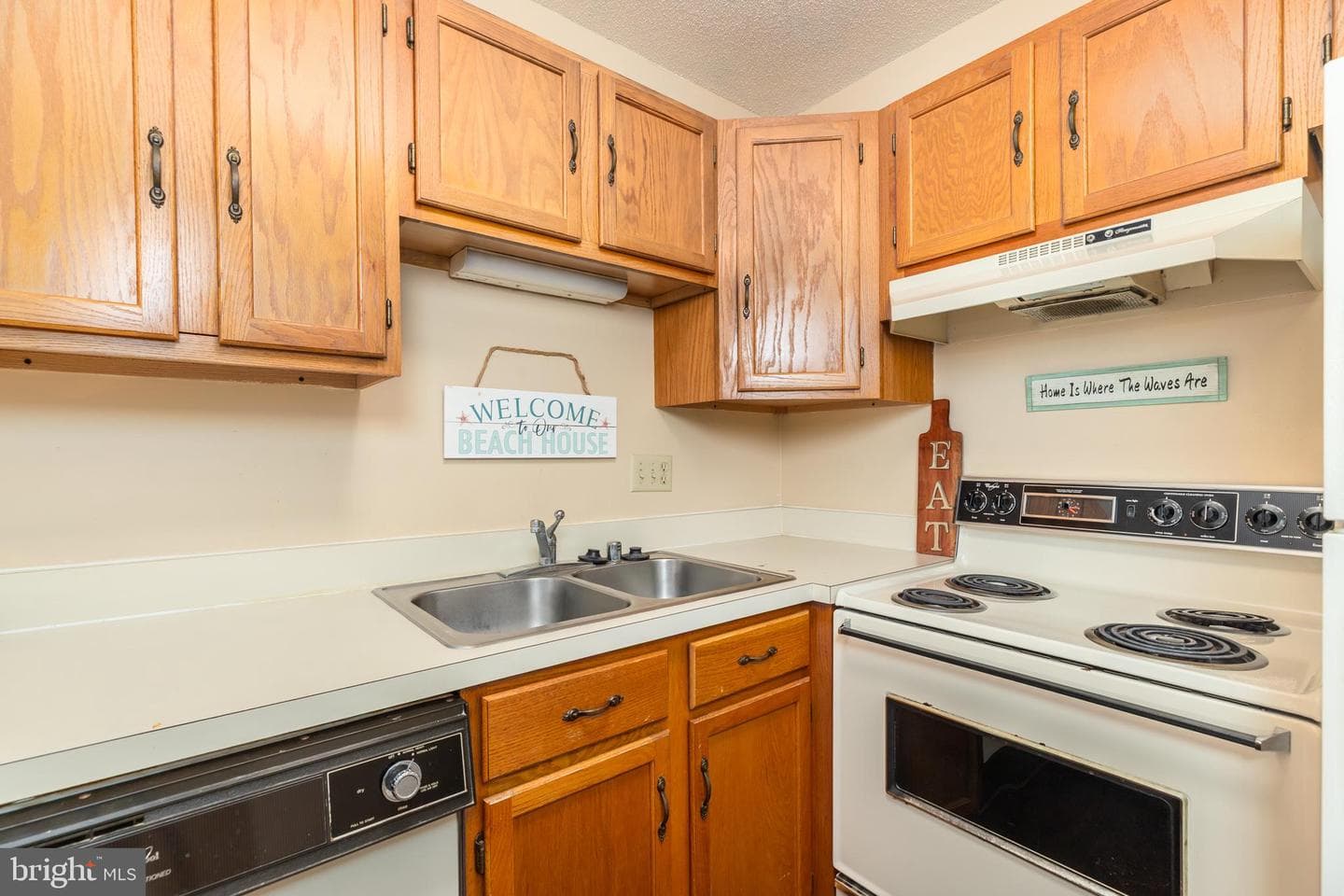 14501 Tunnel Avenue #10602 photo 22