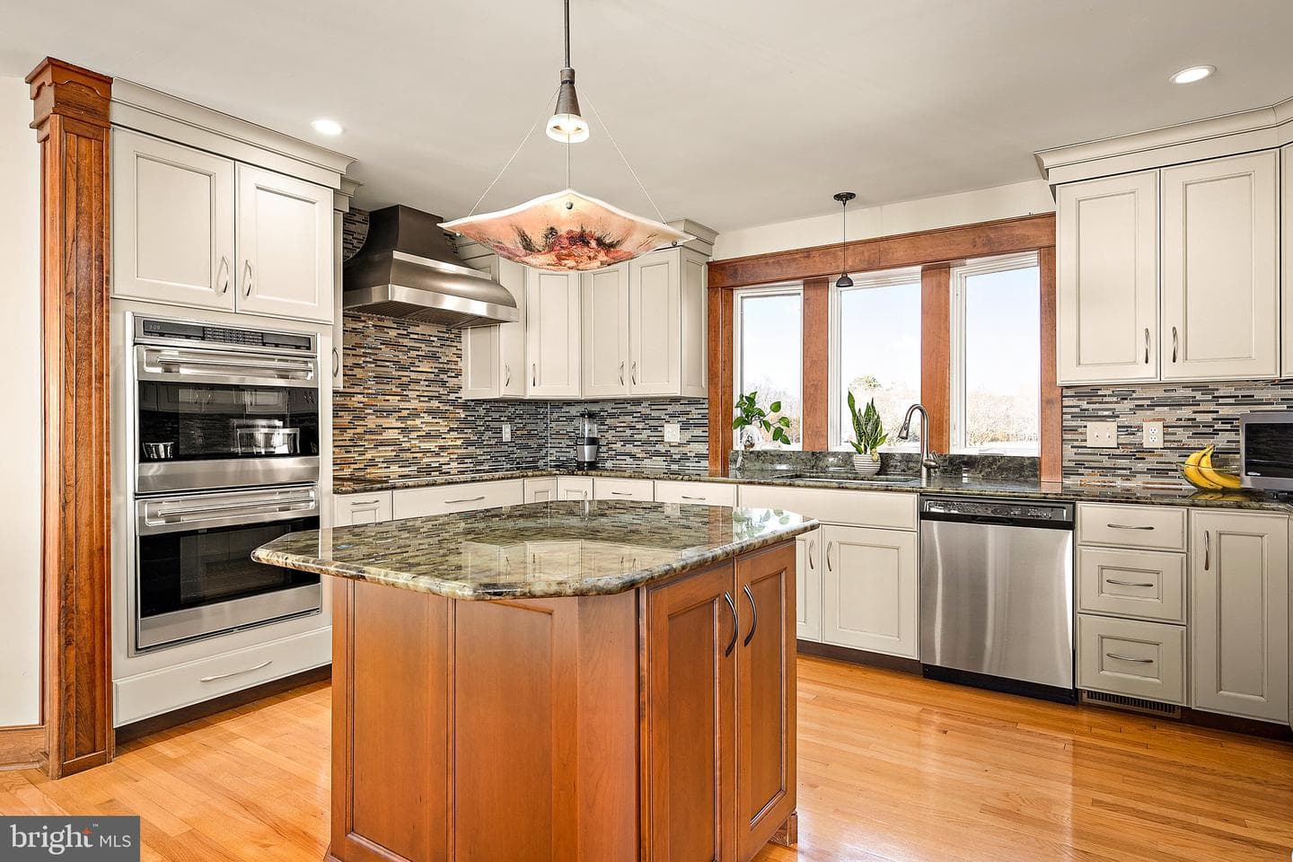 5711 Waterside Drive photo 48
