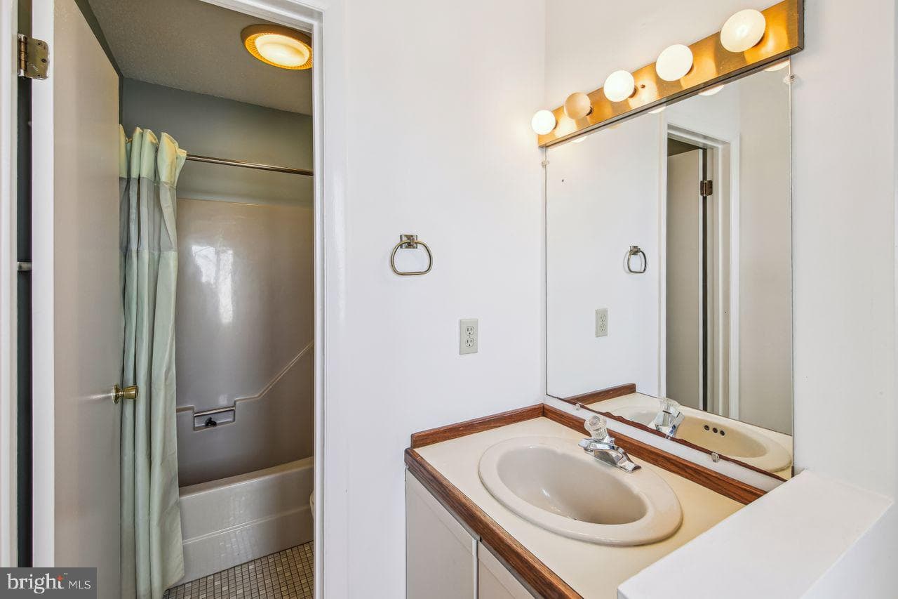 305 Seabay Lane #c7 photo 22
