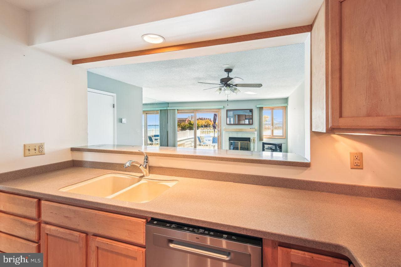 305 Seabay Lane #c7 photo 33