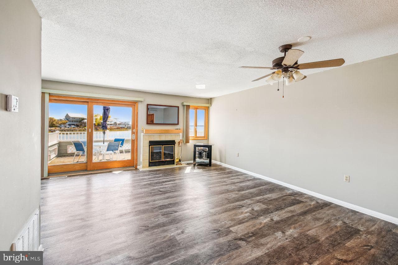 305 Seabay Lane #c7 photo 36