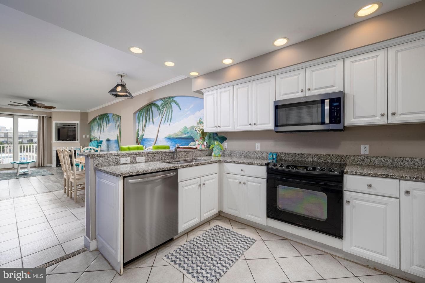 5901 Atlantic Avenue #205 photo 20