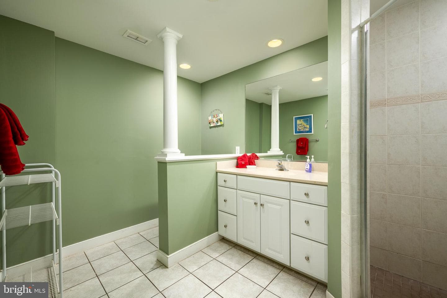 5901 Atlantic Avenue #205 photo 30