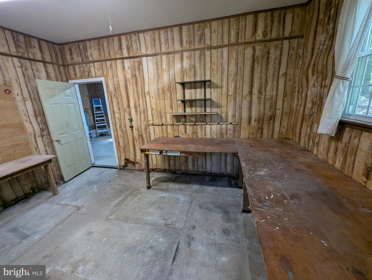 2033 Wildwood Trail photo 27