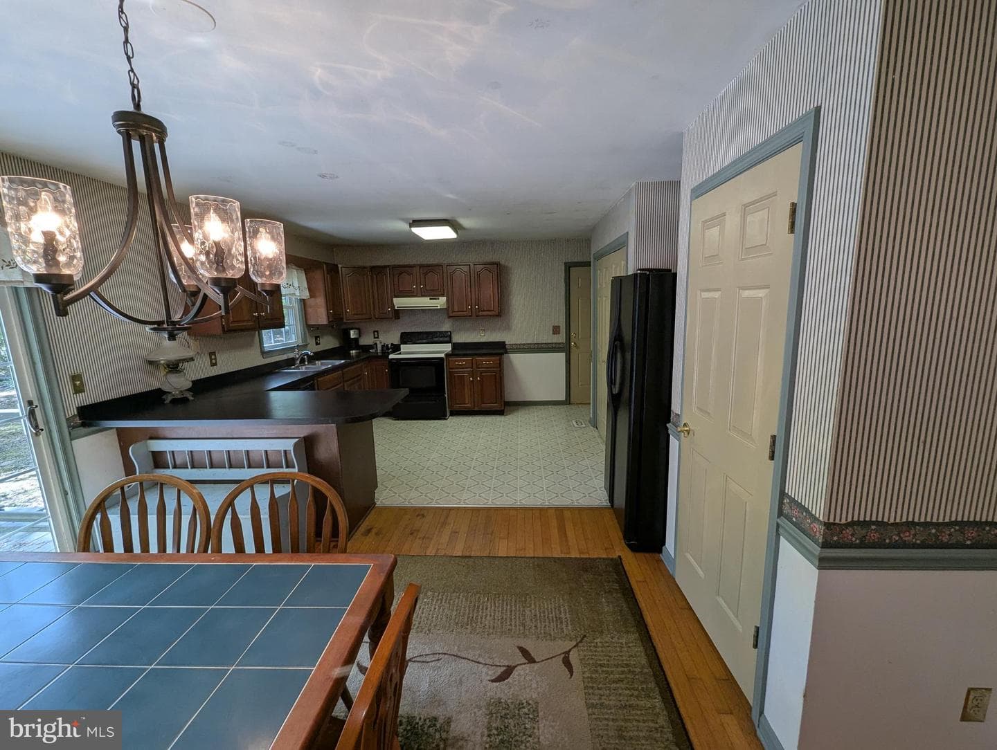 2033 Wildwood Trail photo 35