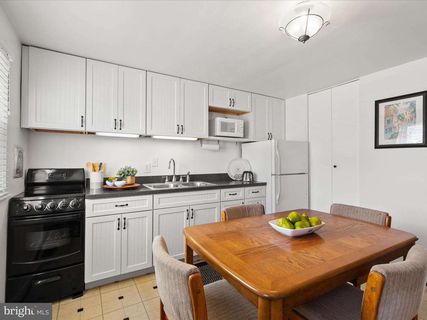 1209 Saint Louis Avenue #24 photo 3