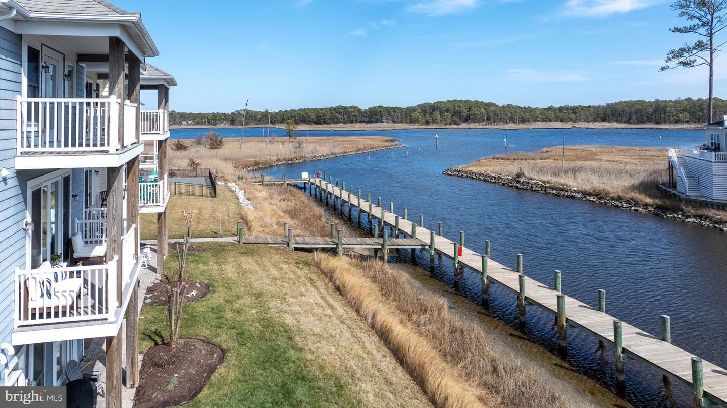 11200 Seabiscuit Lane #103 photo 68
