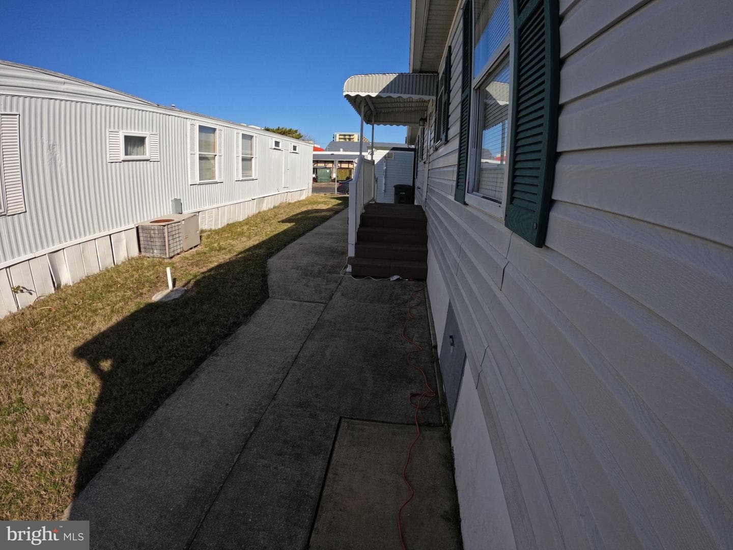 13104 Atlantic Boulevard photo 18