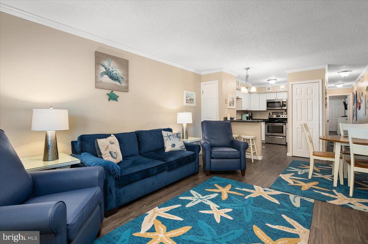 1206 Saint Louis Avenue #2