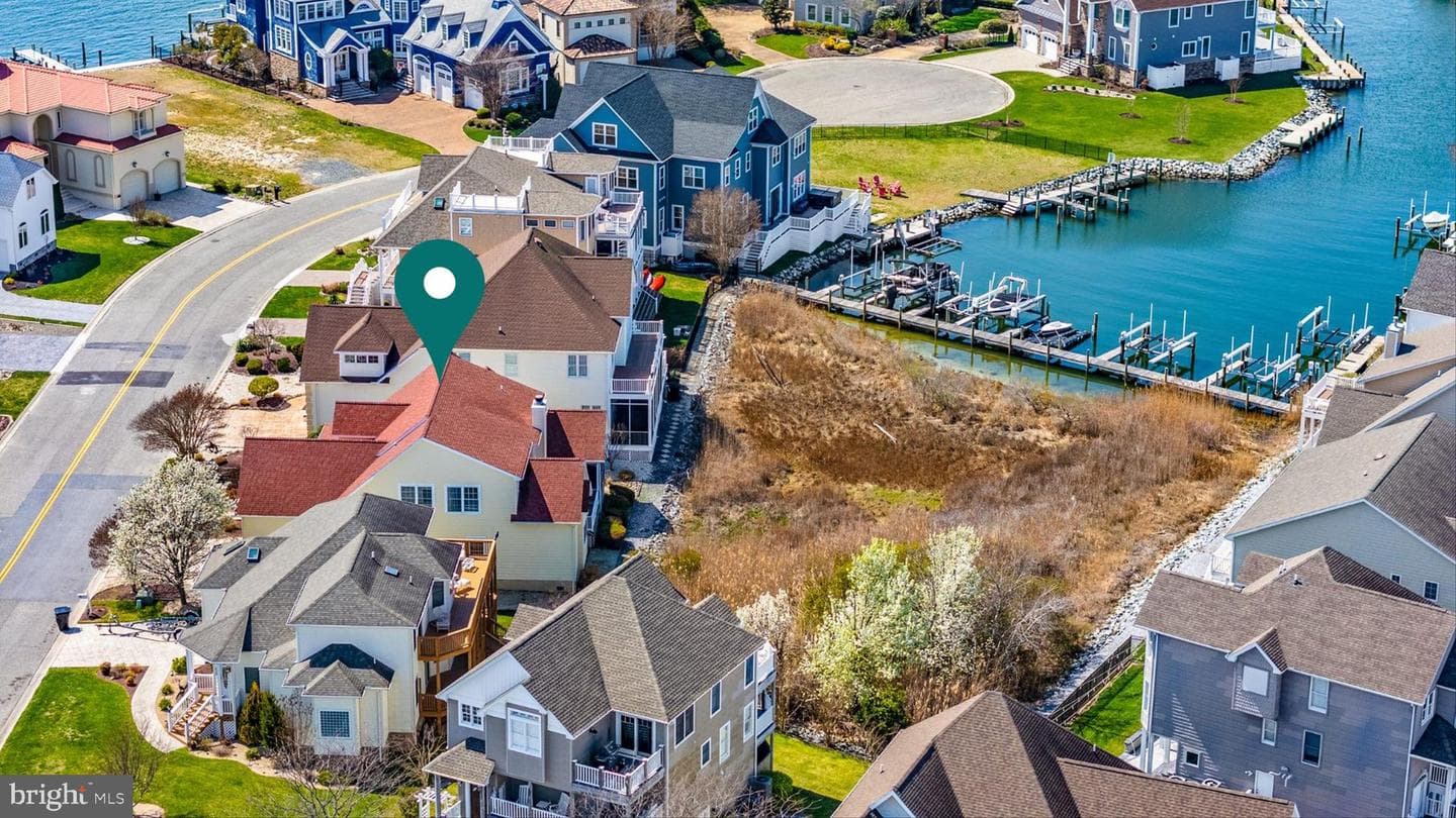 304 S Heron Gull Court photo 2