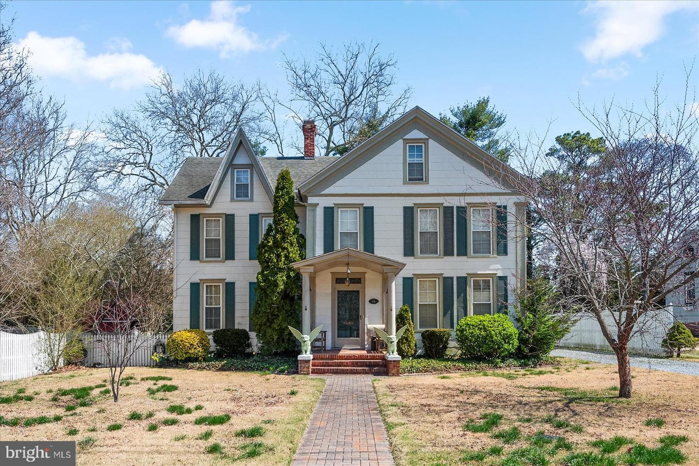 106 N Morris Street