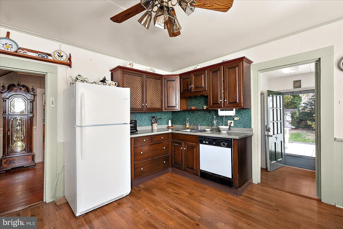 106 N Morris Street photo 20