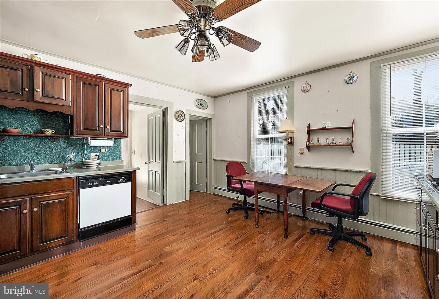 106 N Morris Street photo 22