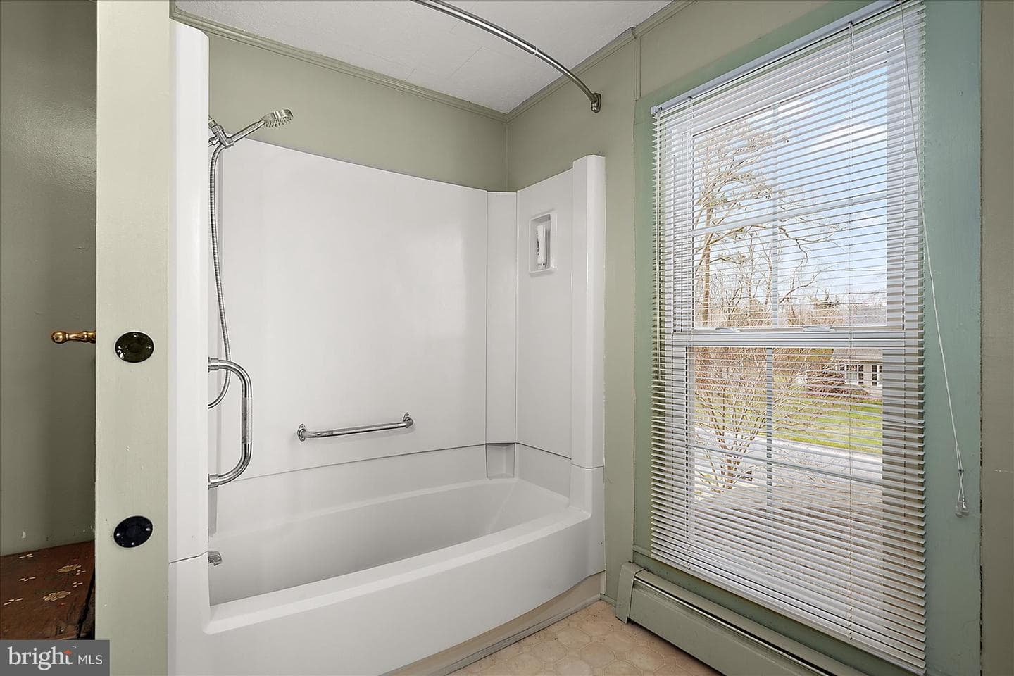 106 N Morris Street photo 28