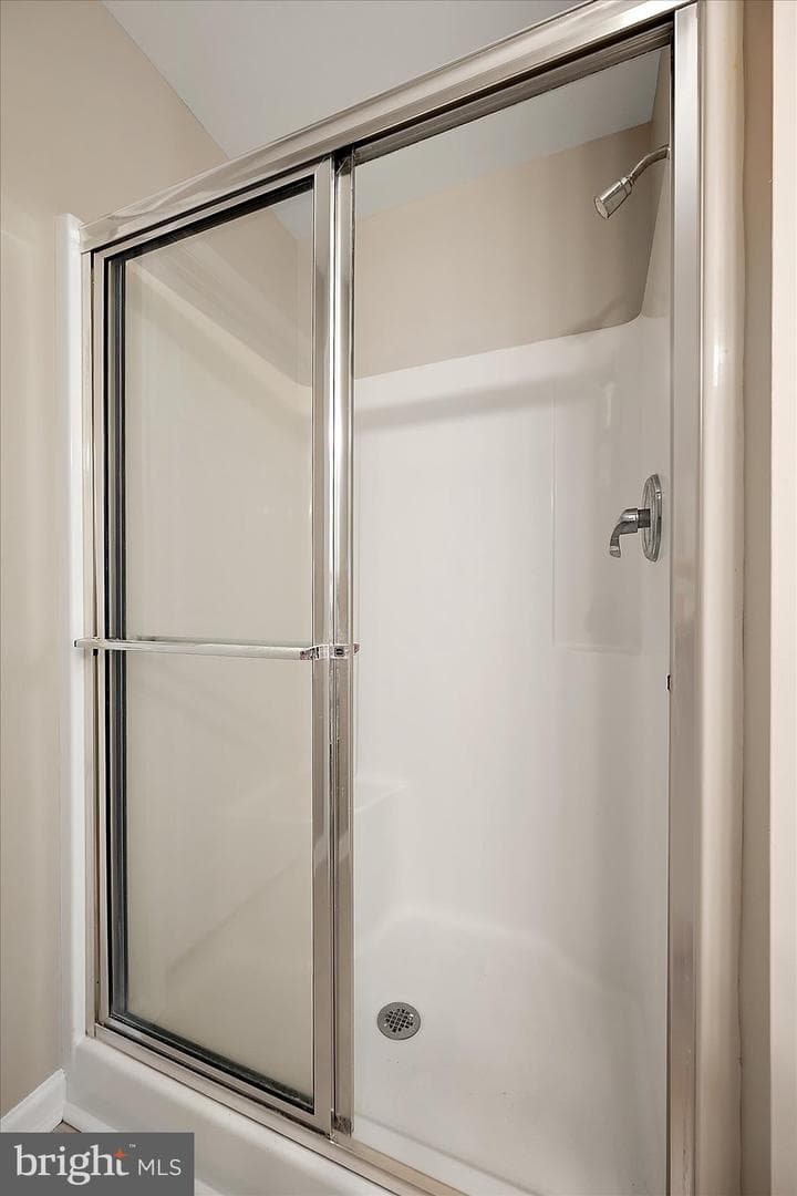 106 N Morris Street photo 33