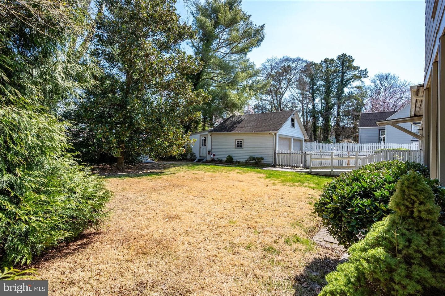 106 N Morris Street photo 59