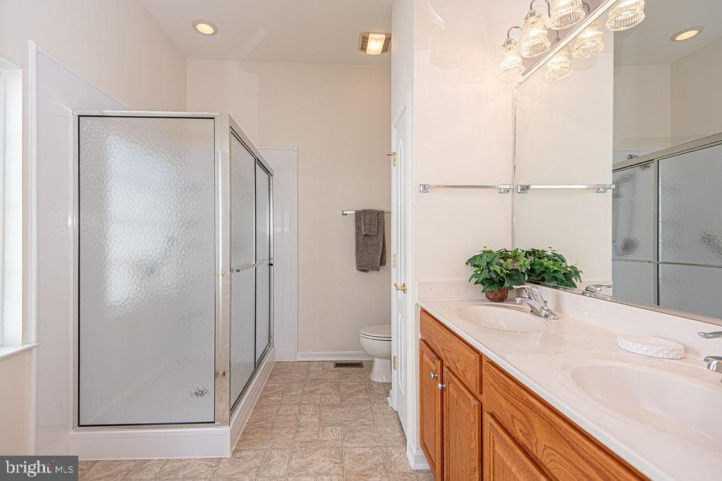 21 Cape May Place photo 35