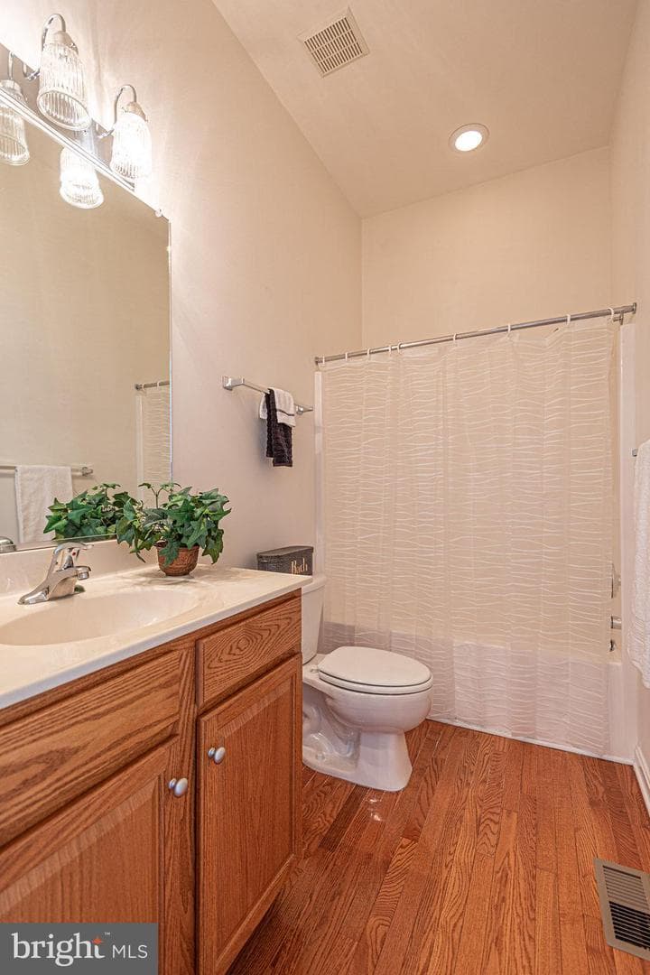 21 Cape May Place photo 43
