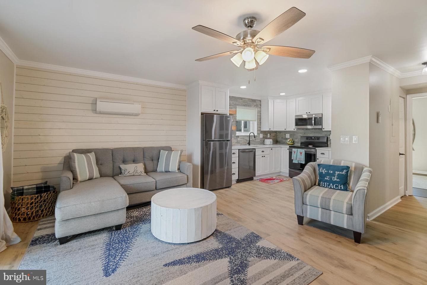14402 Jarvis Avenue #1b photo 7