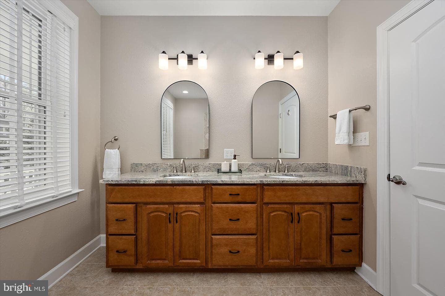207 Charleston Road photo 37