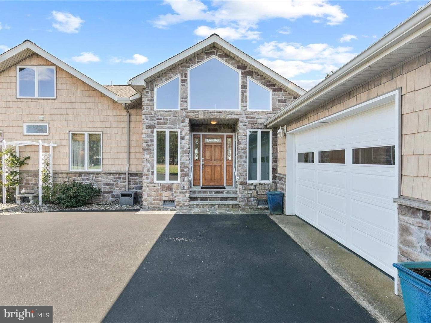 13218 Rollie Road E photo 10