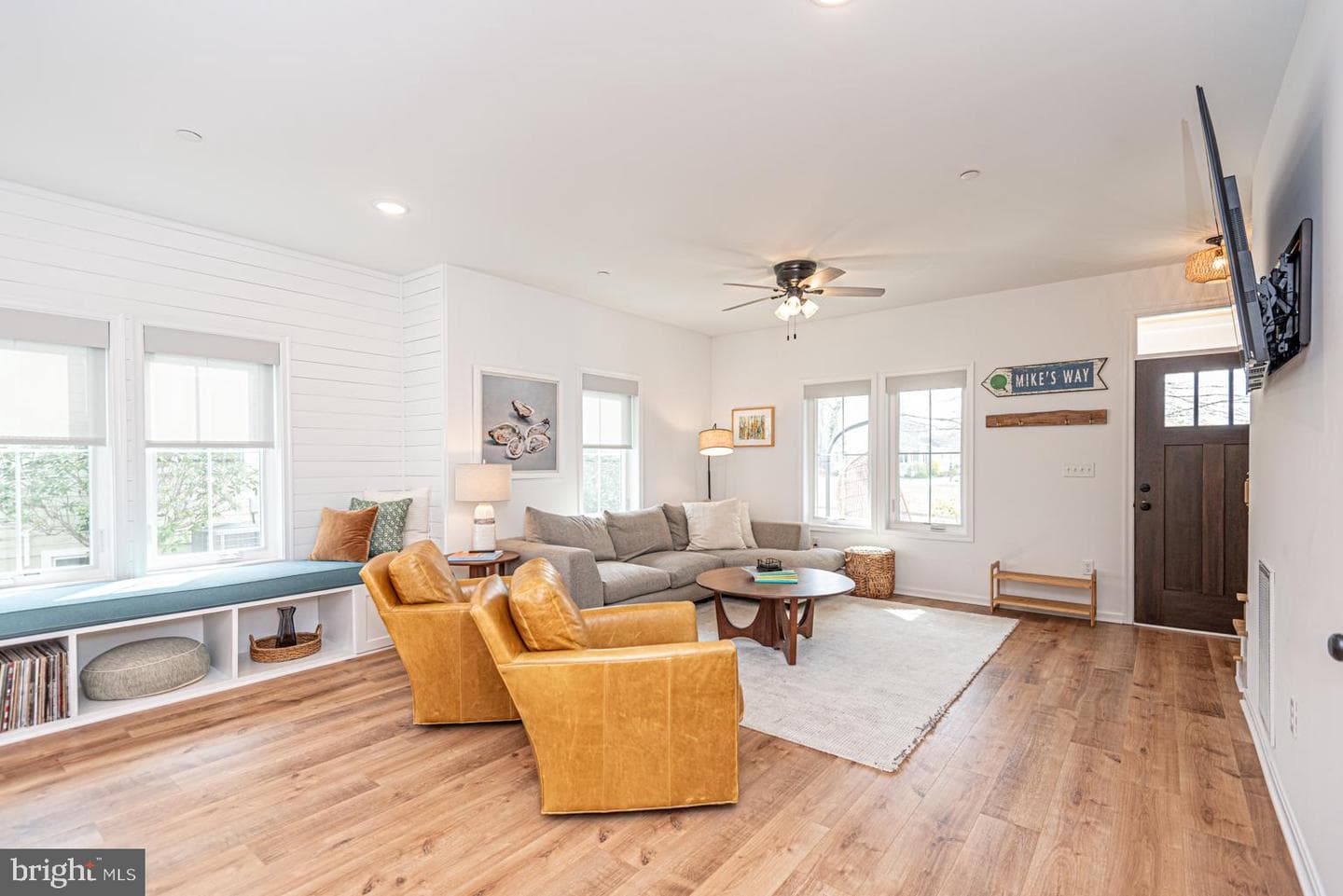 349 Walnut Hill Drive photo 17