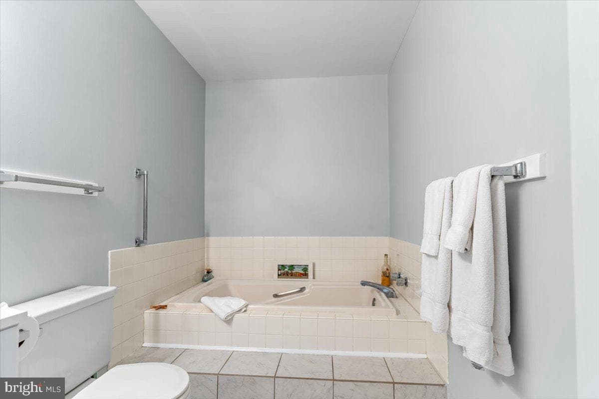 14409 Lighthouse Avenue #6 photo 16
