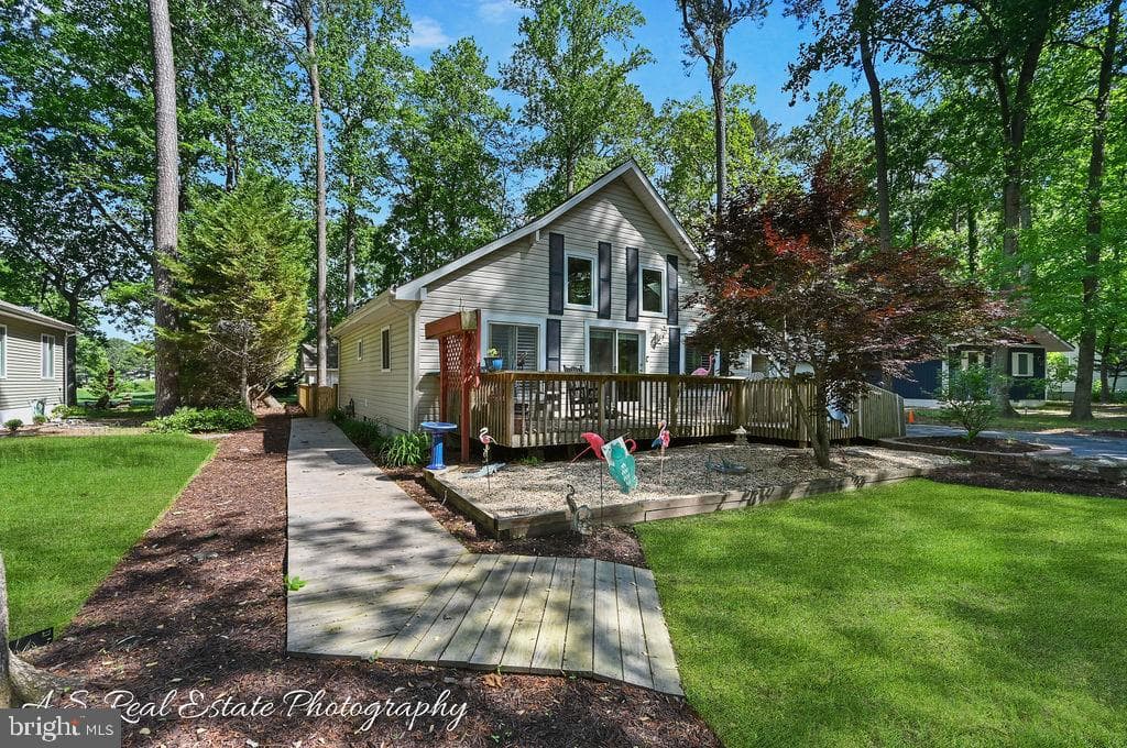122 Sandyhook Road photo 1
