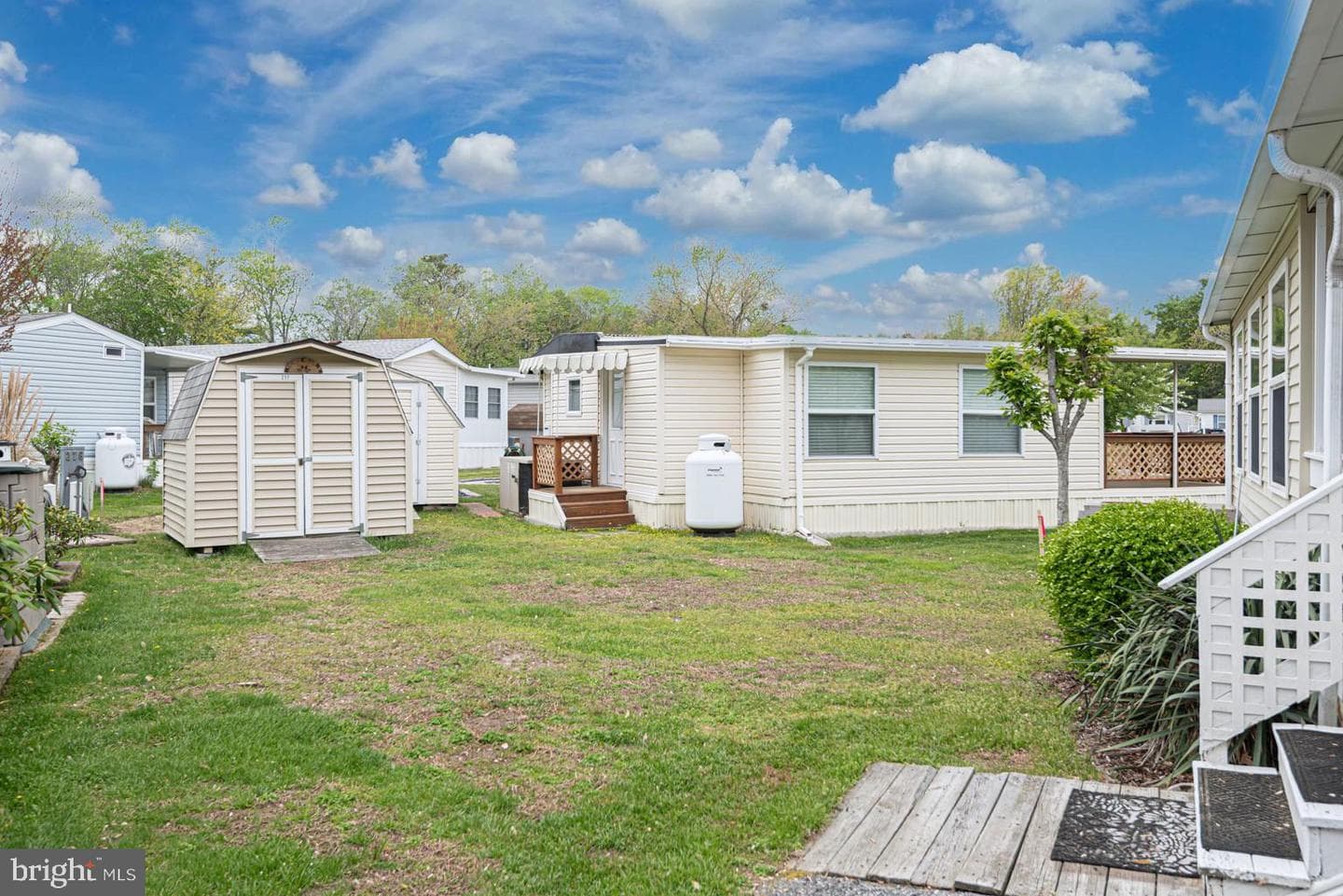277 Woodhaven Court photo 3