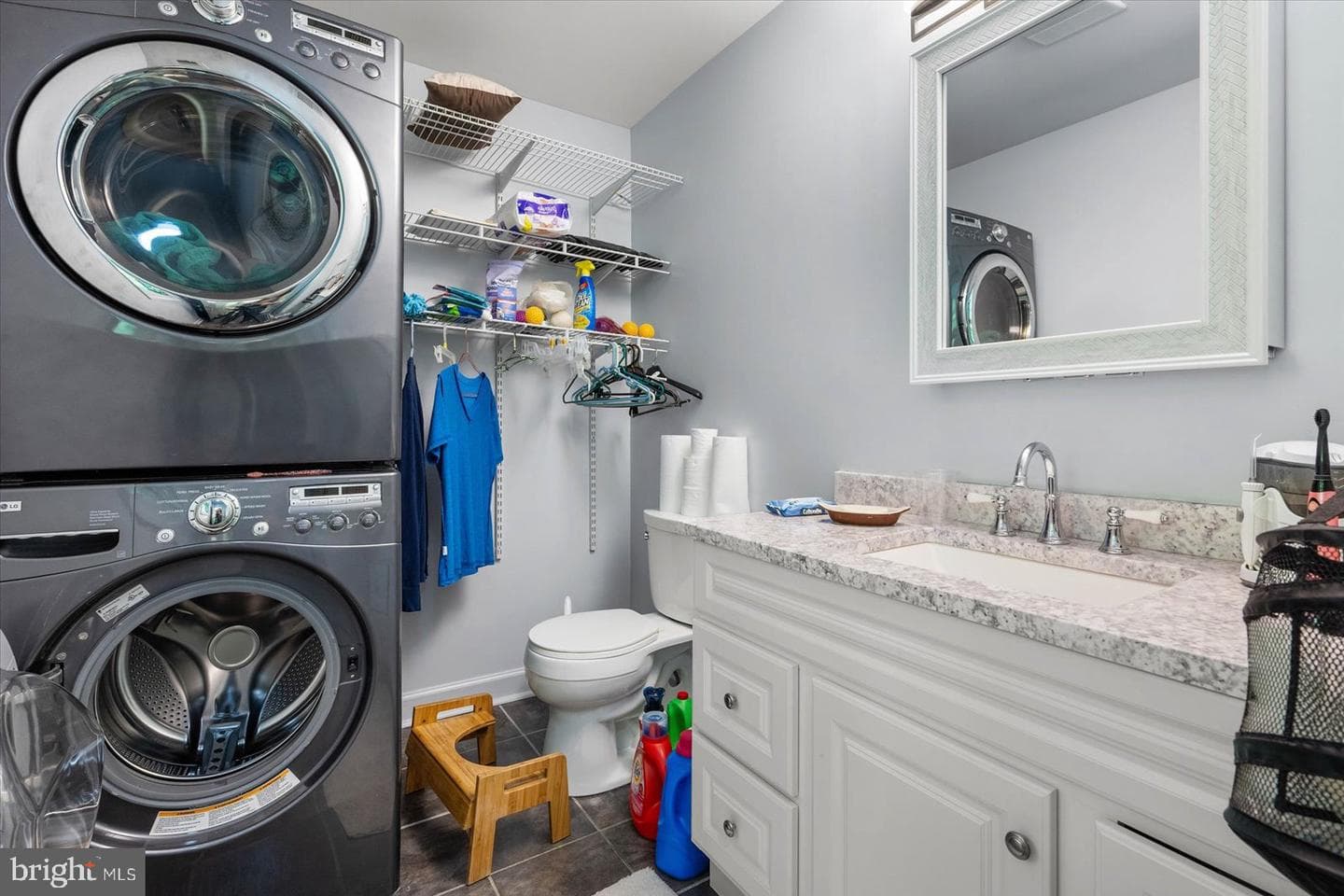 9 Sailors Way photo 34