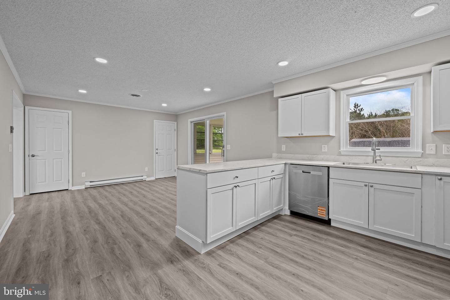 6060 Worcester Highway photo 4