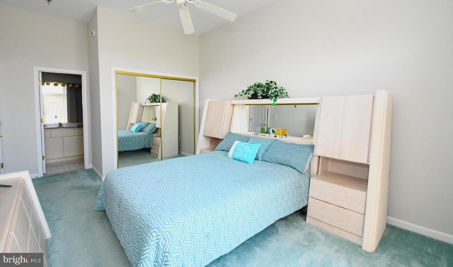 201 S Heron Drive #11e photo 22