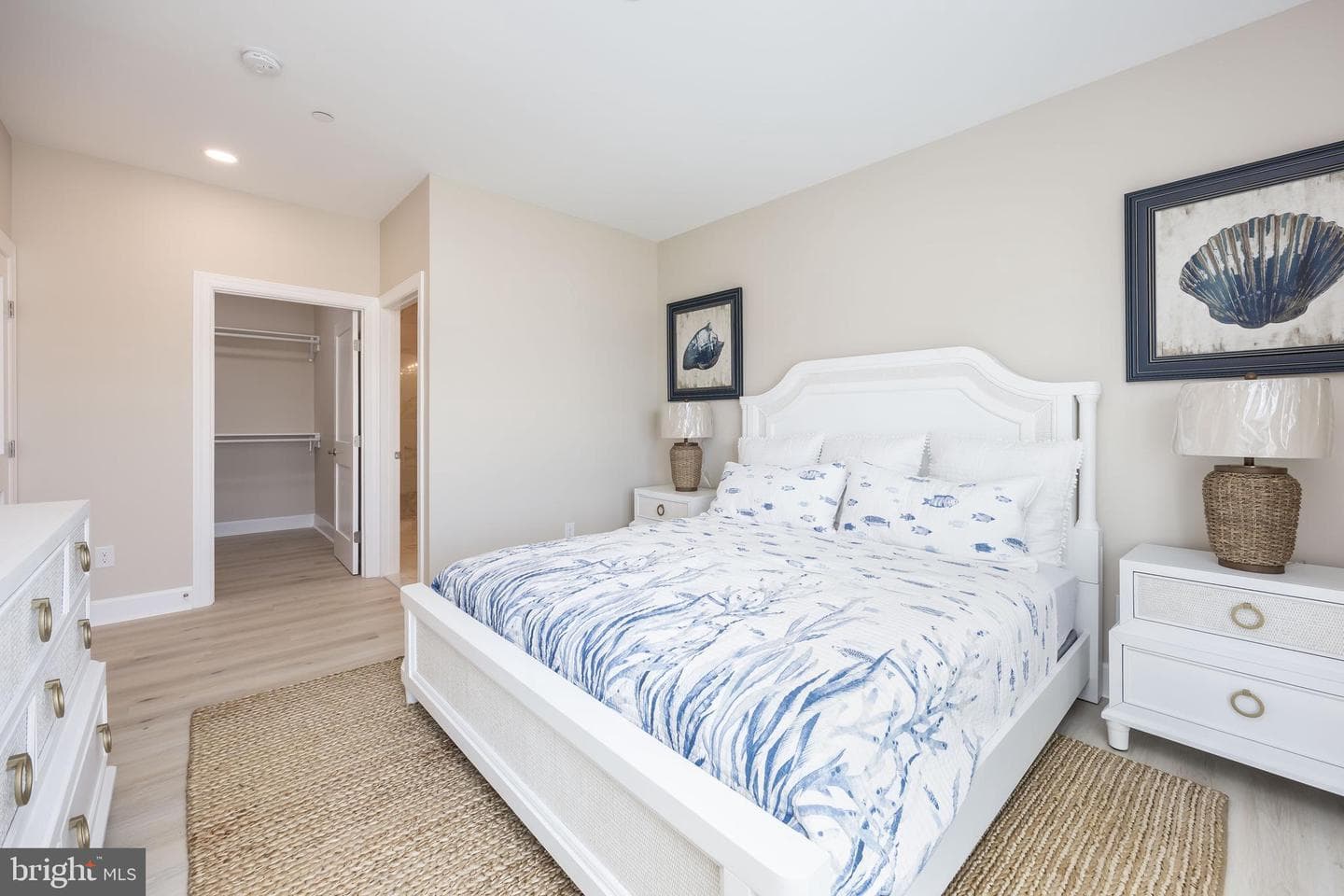 1505 Saint Louis Avenue #302 photo 25
