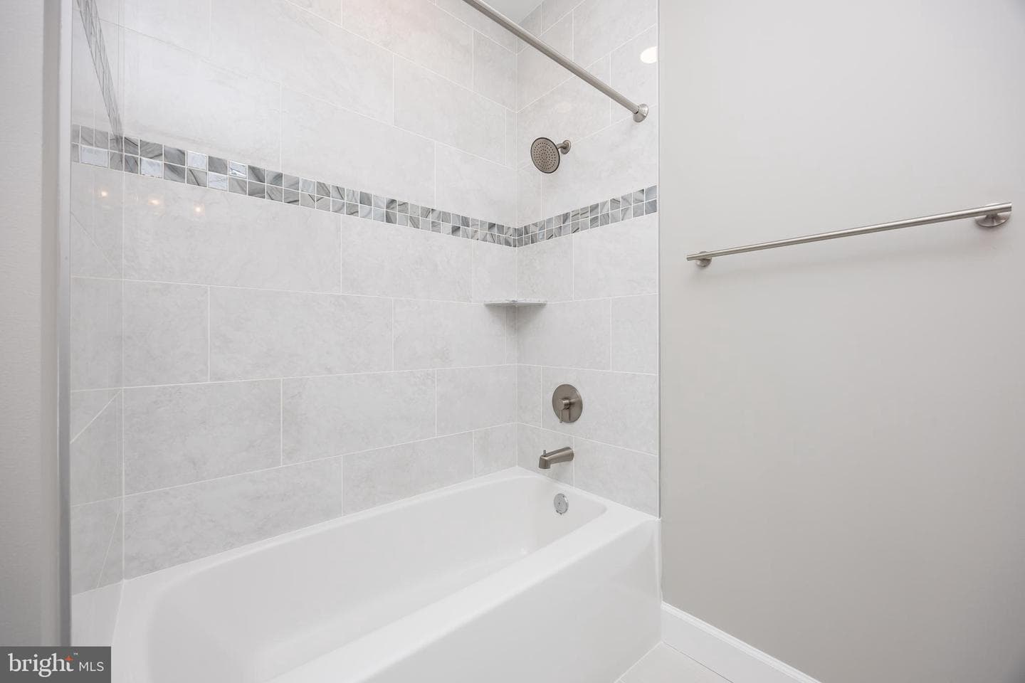 1505 Saint Louis Avenue #302 photo 42