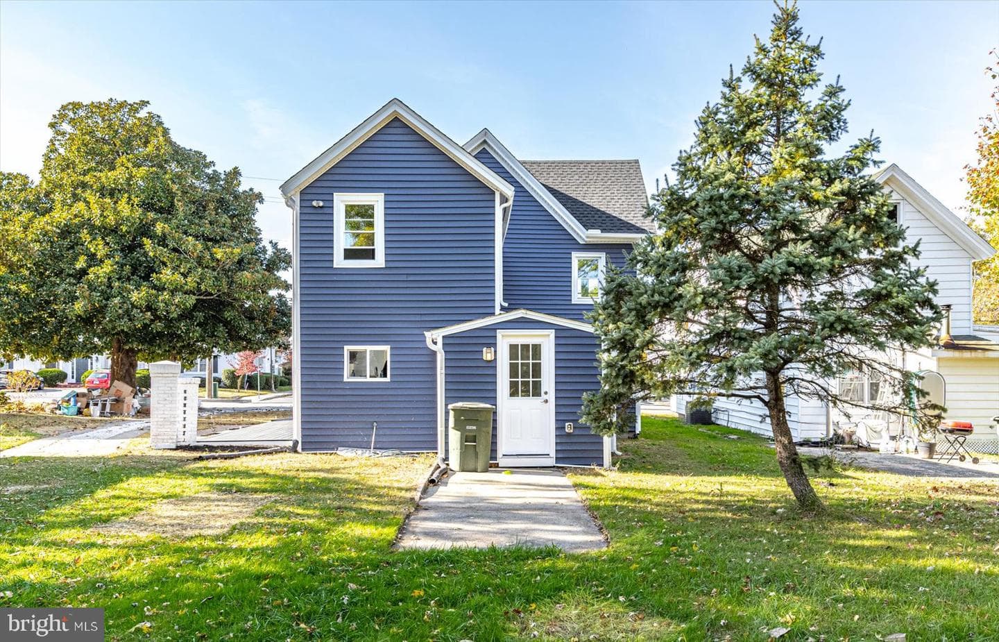 302 William Street photo 59