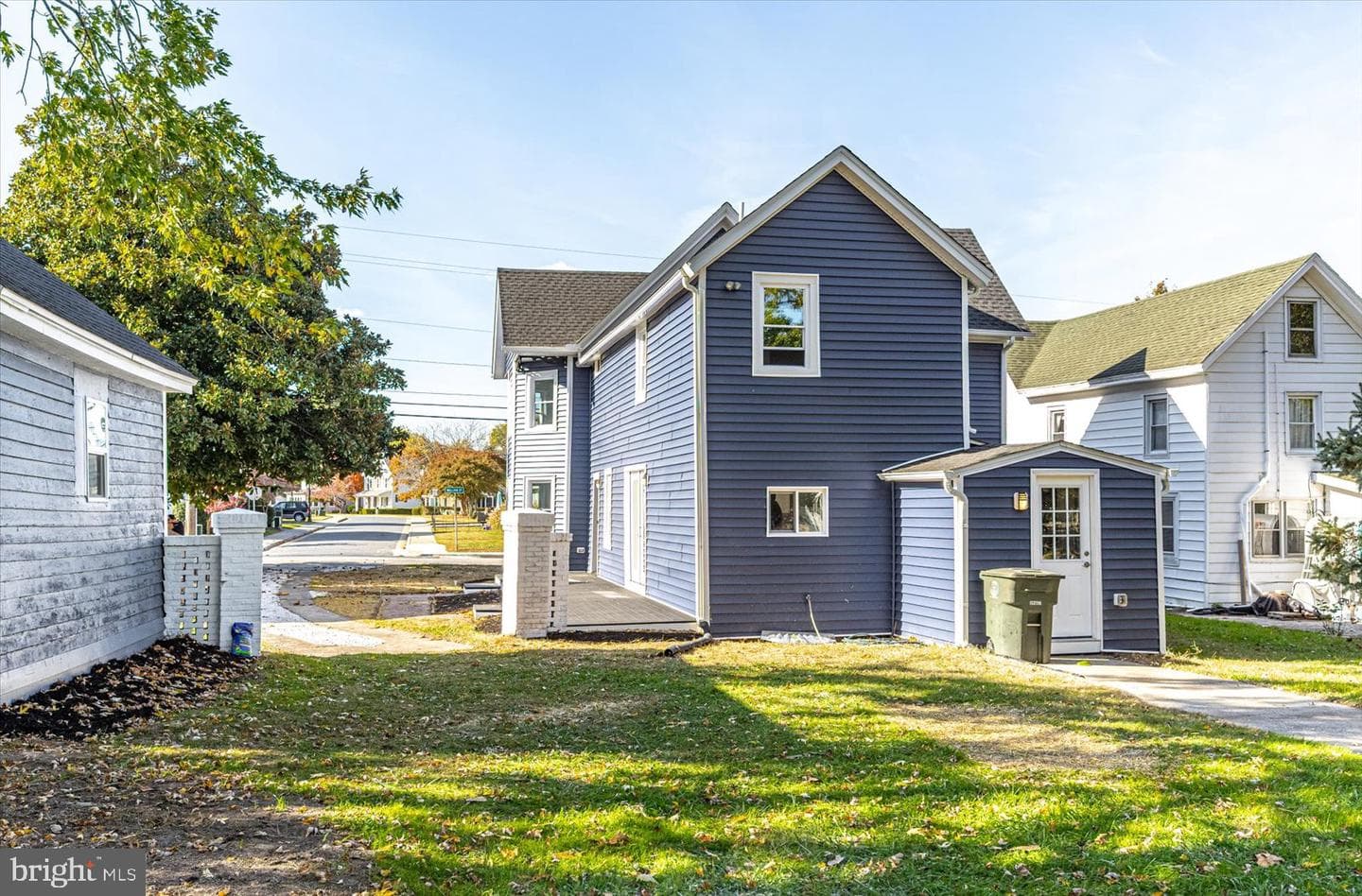 302 William Street photo 60