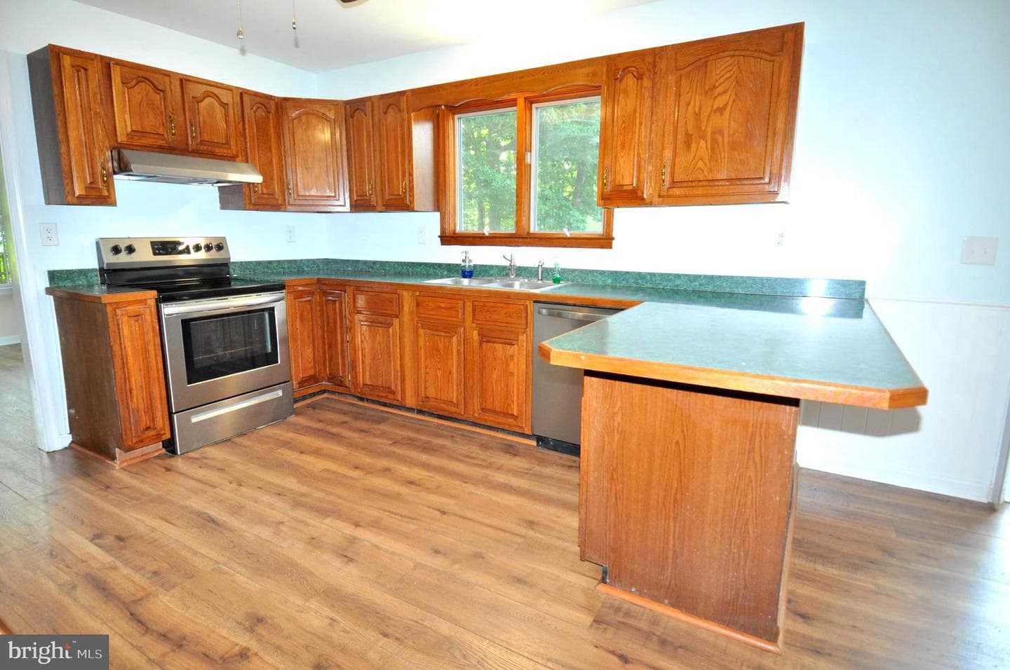 917 Acorn Circle photo 12