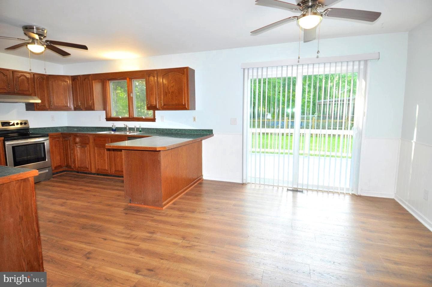 917 Acorn Circle photo 13