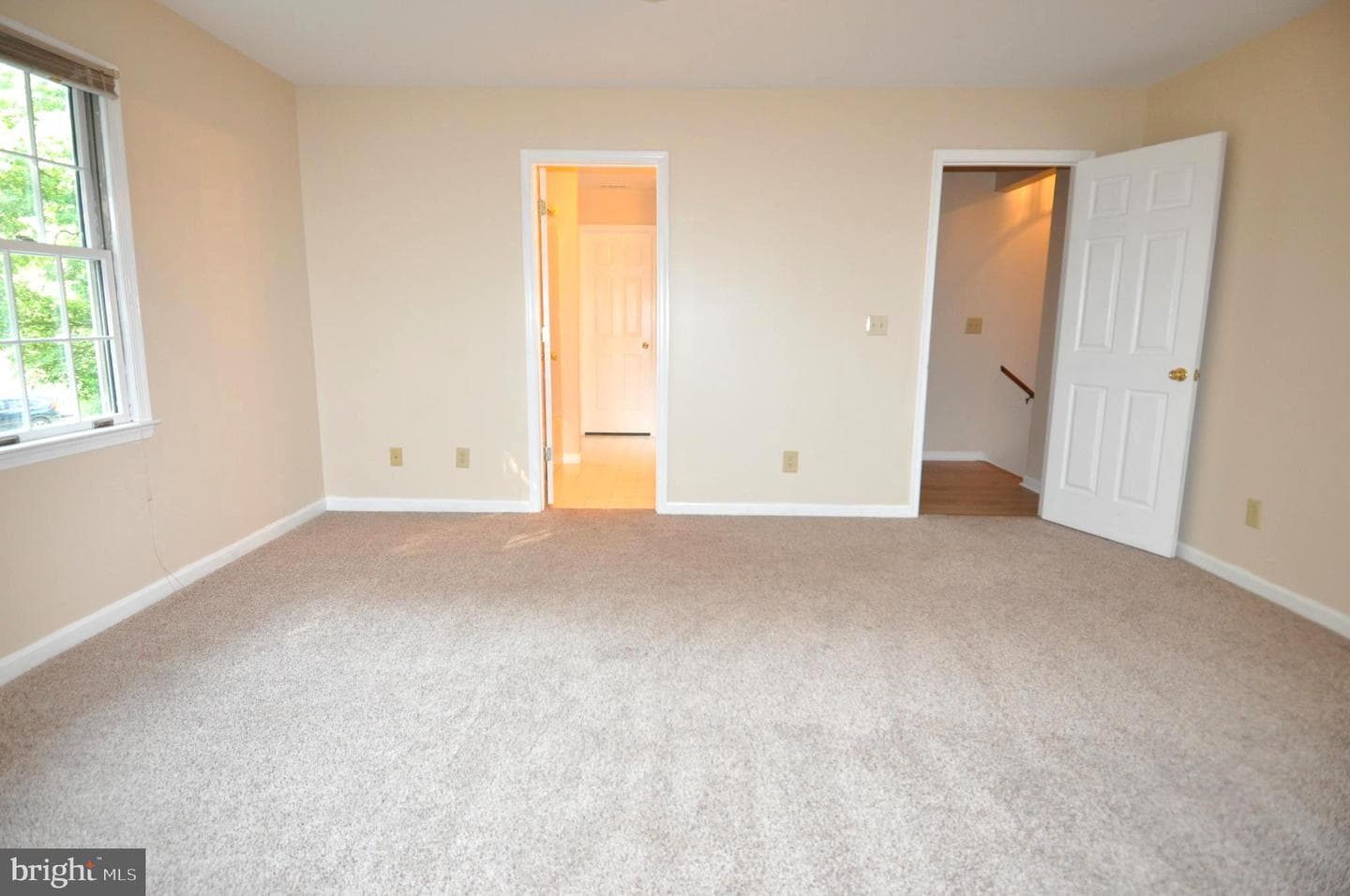 917 Acorn Circle photo 32
