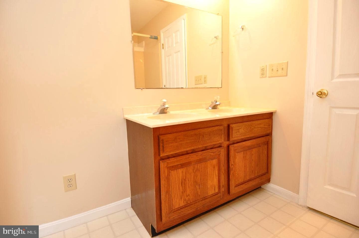 917 Acorn Circle photo 38