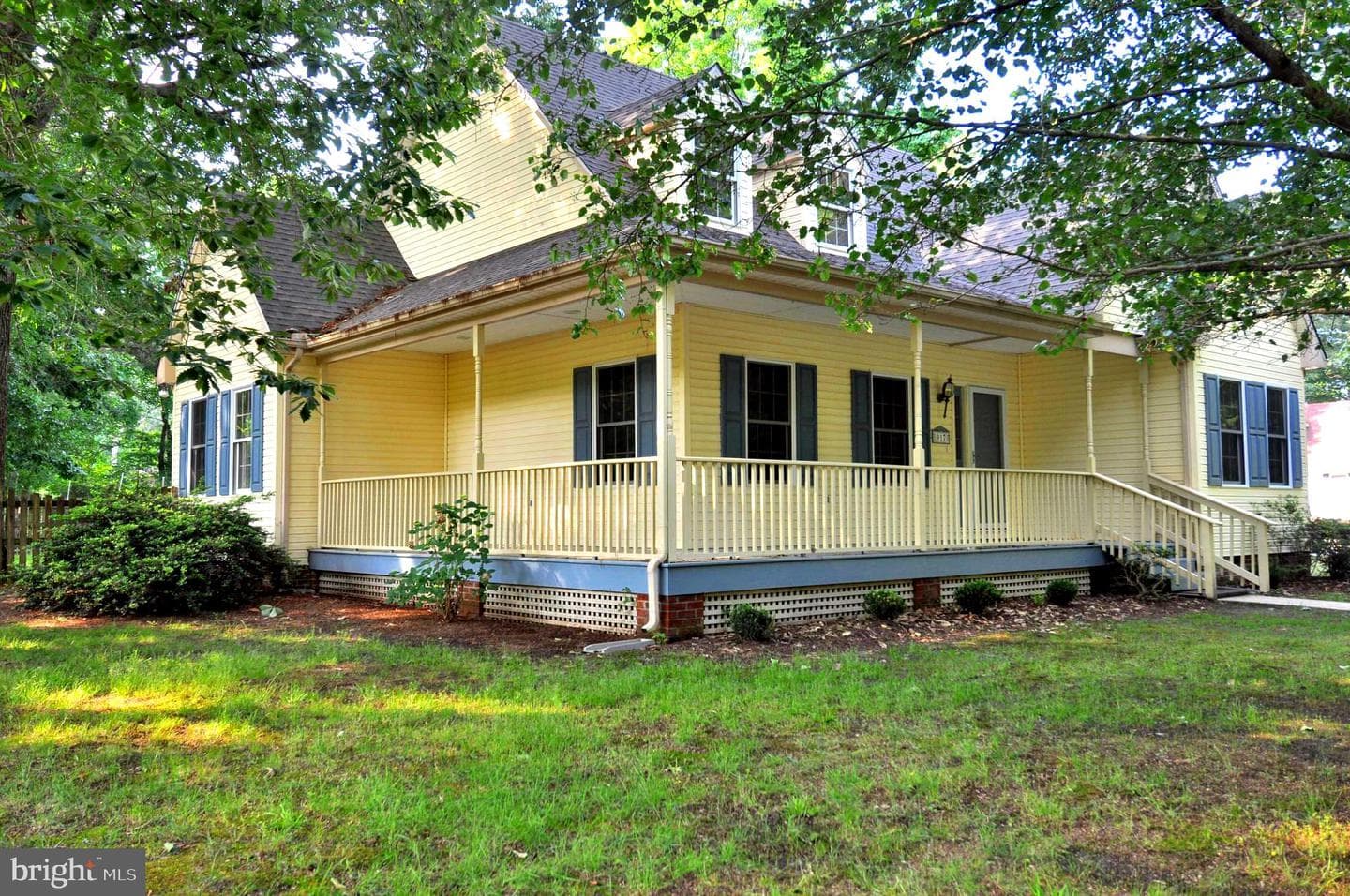 917 Acorn Circle photo 4