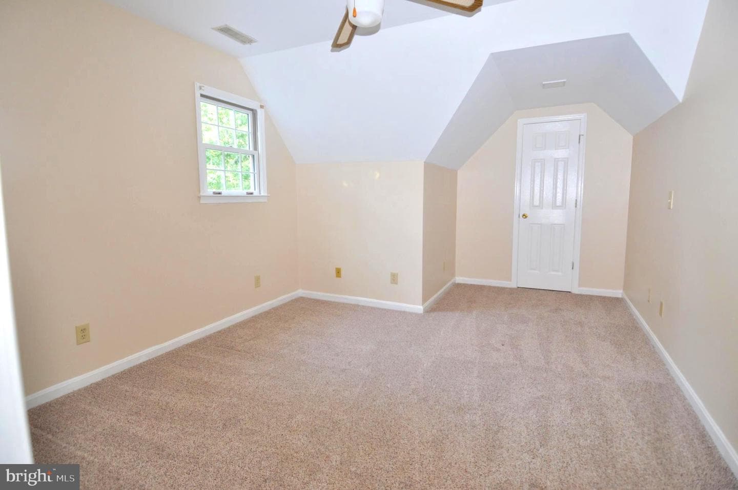 917 Acorn Circle photo 40