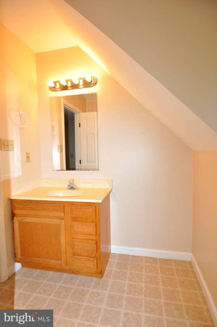 917 Acorn Circle photo 48