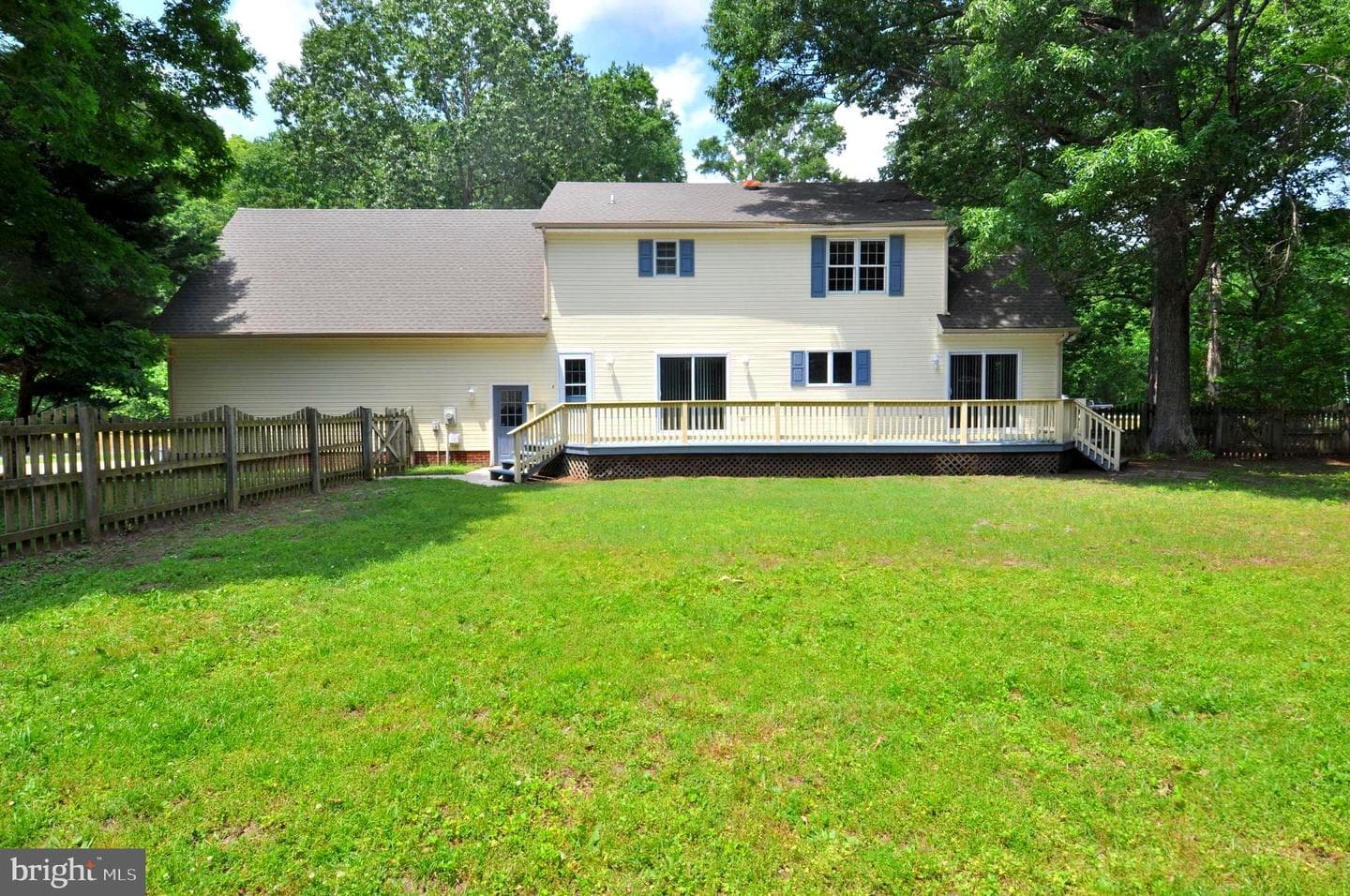 917 Acorn Circle photo 5