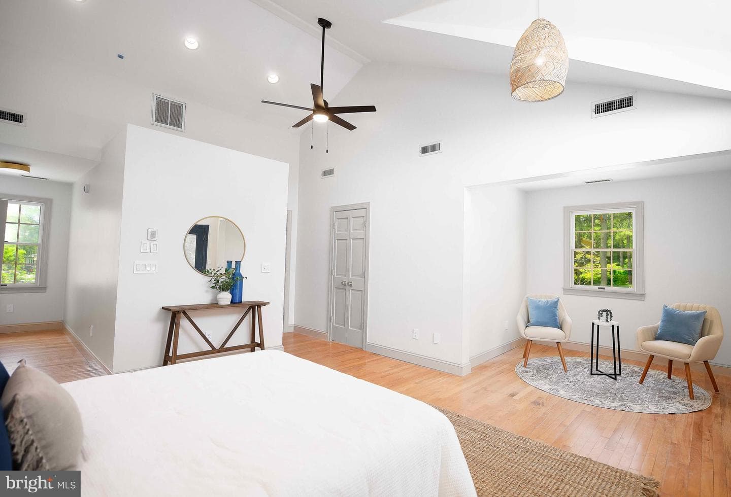 12217 Ocean Gateway photo 37