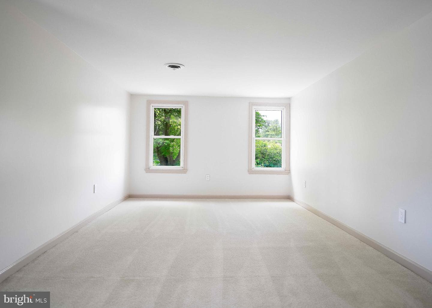 12217 Ocean Gateway photo 49