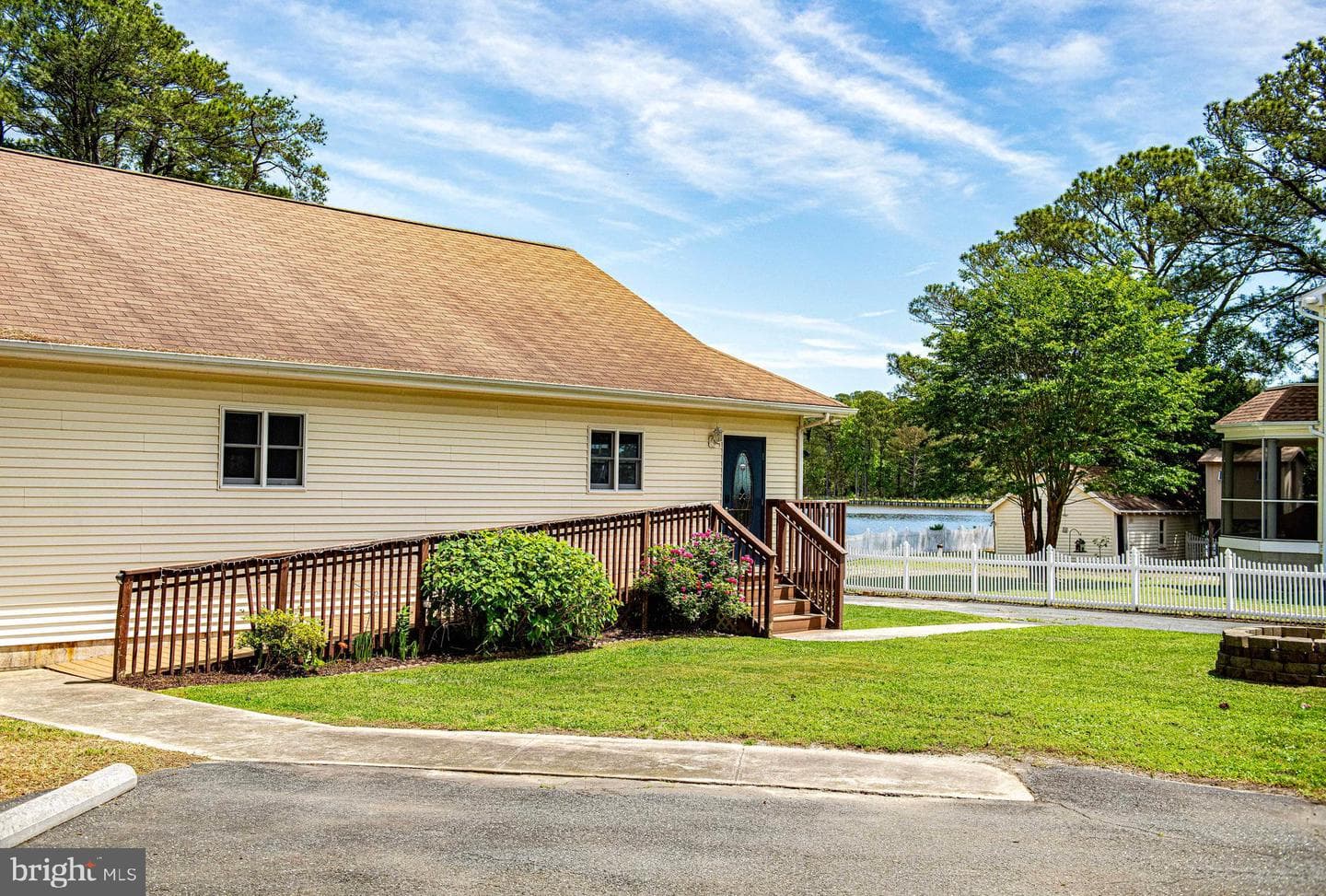 12217 Ocean Gateway photo 63