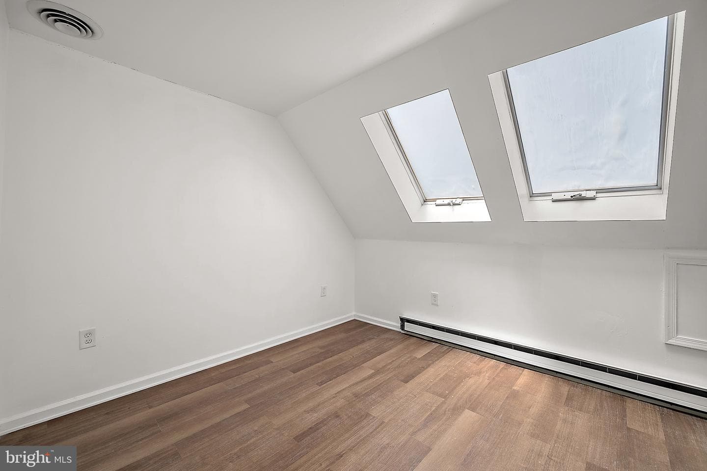 106 Talbot Street #206 photo 20