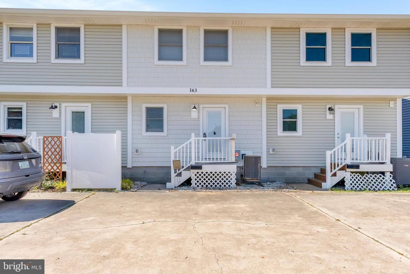 163 Jamestown Road photo 2