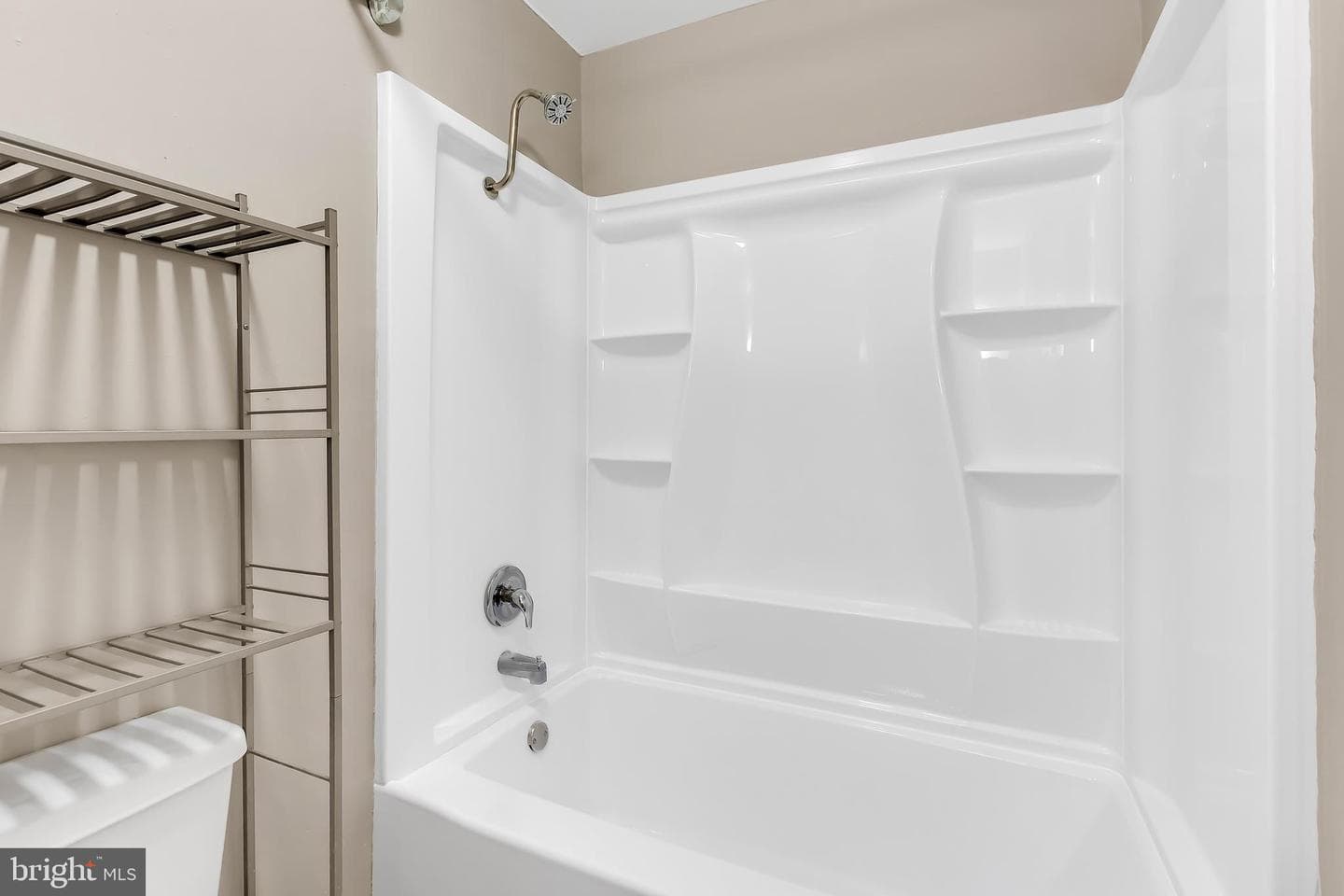 163 Jamestown Road photo 33